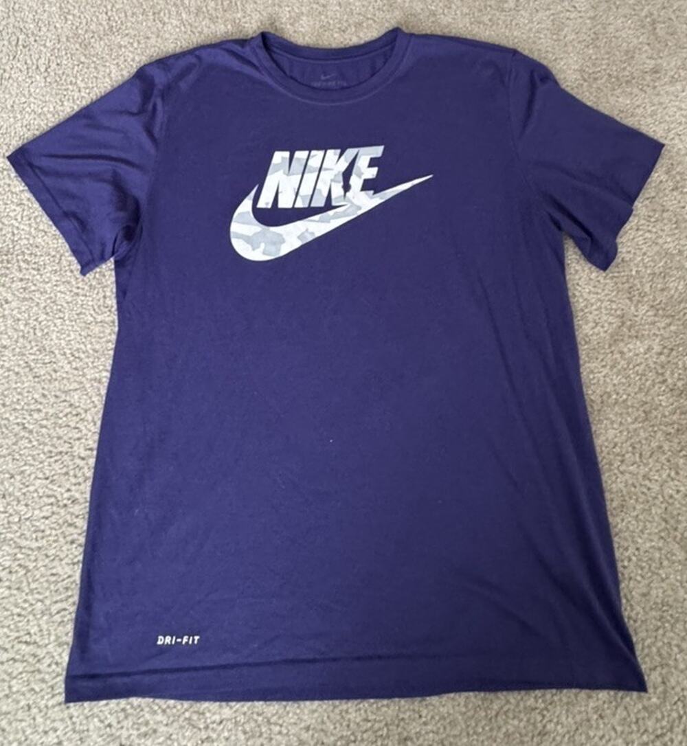 Nike Mens Medium Purple Dri-FIT T Shirt Camo Swoosh Logo Athletic Training
